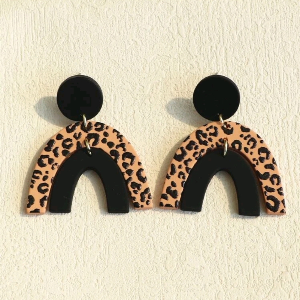 Leopard Print Rainbow Earrings - Picture 3 of 4